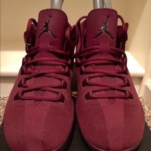 Jordan Reveal Sz 8.5